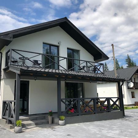 Penzion U Anastasii I Sofii Bilya Richki Mykulyčyn Exteriér fotografie