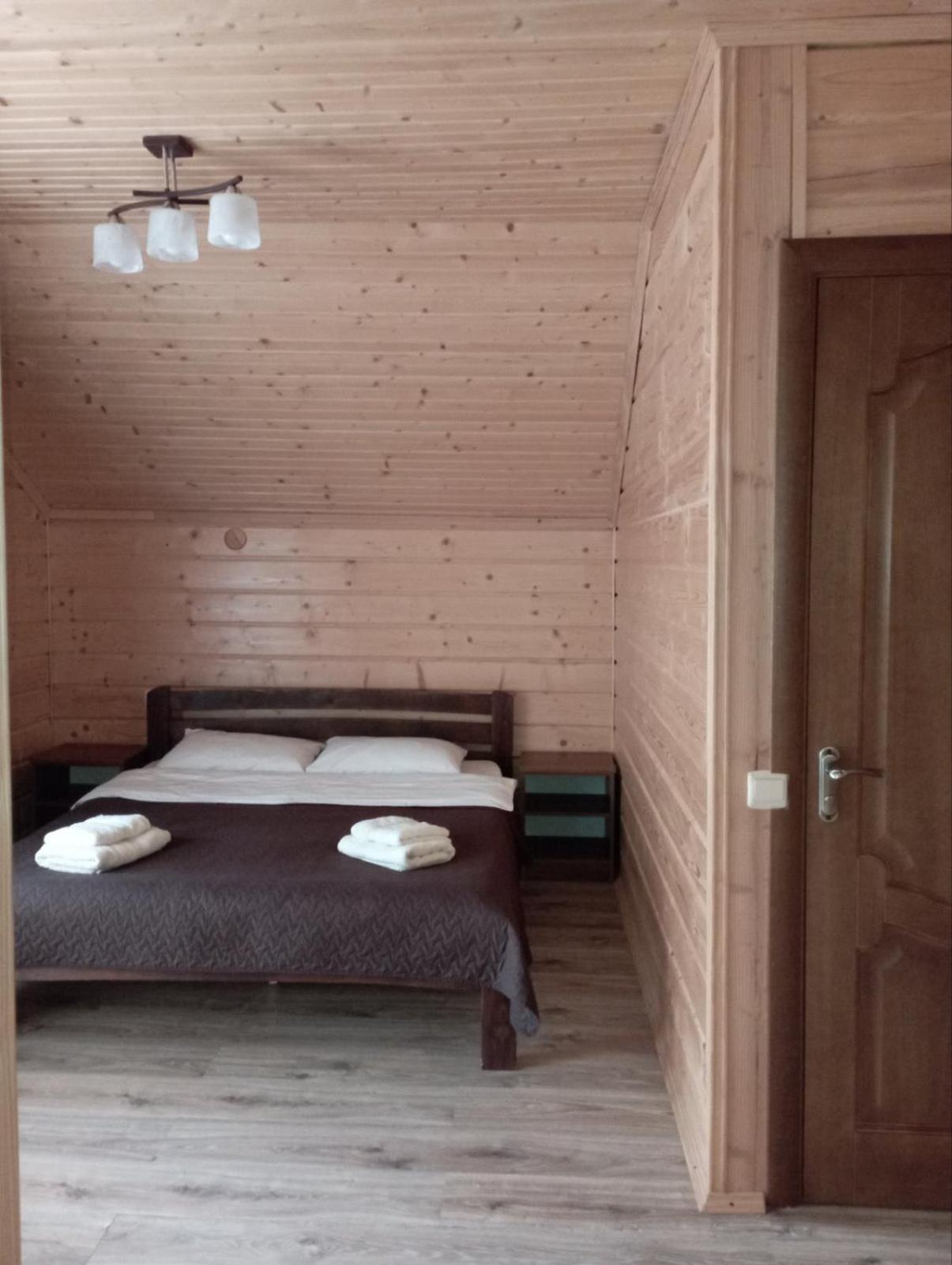 Penzion U Anastasii I Sofii Bilya Richki Mykulyčyn Exteriér fotografie