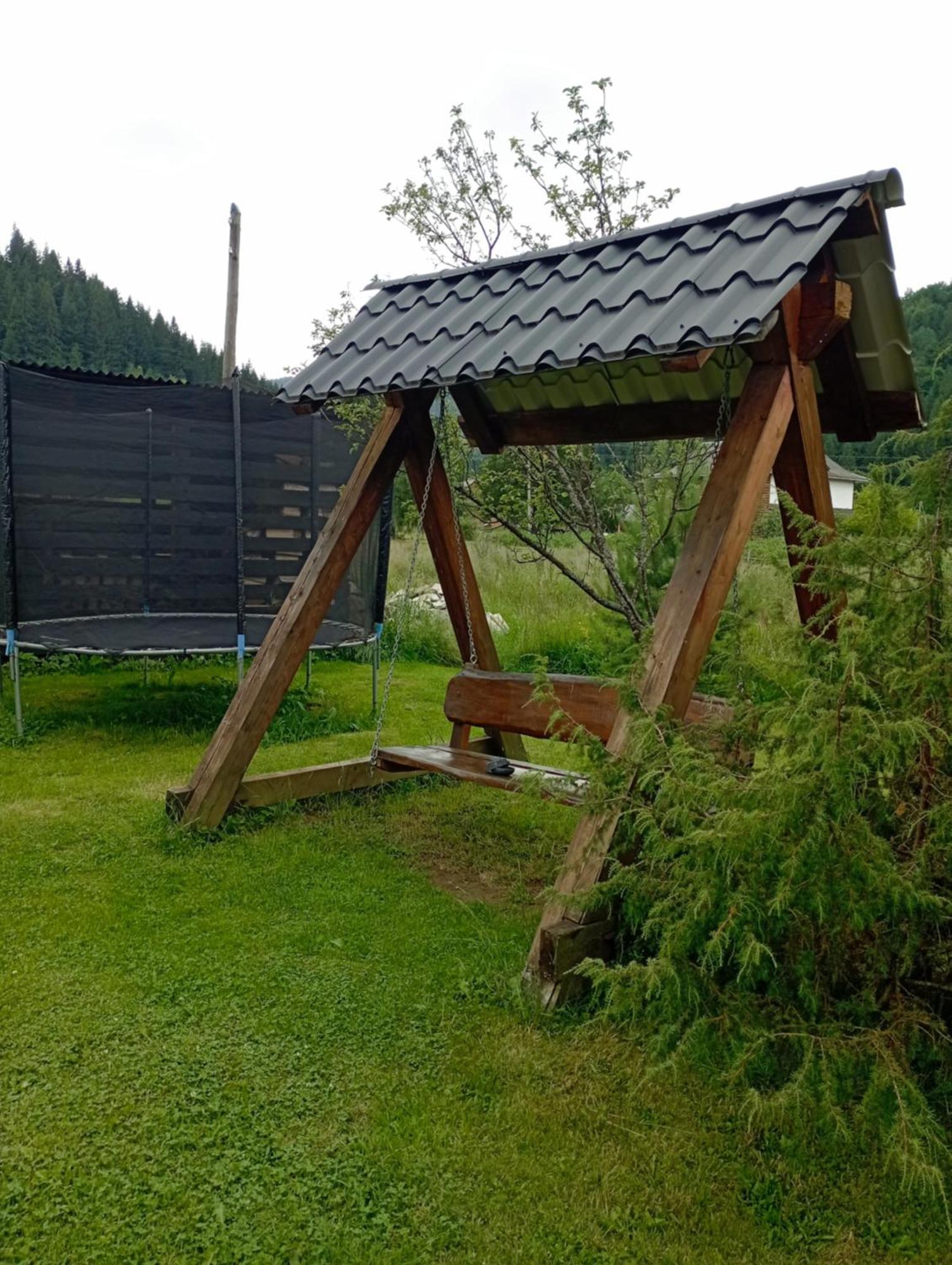 Penzion U Anastasii I Sofii Bilya Richki Mykulyčyn Exteriér fotografie